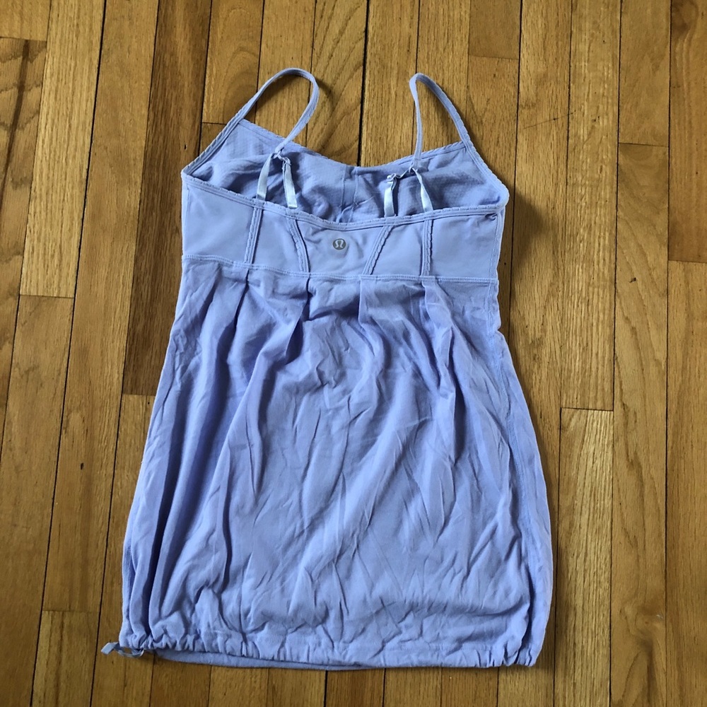 Lululemon athletica workout top. Light Purple. Size 6 - Picture 2 of 4
